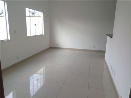 Casa à Venda