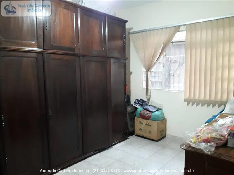 Casa a Venda no Jardim Tropical - Campos Elíseos em Resende
