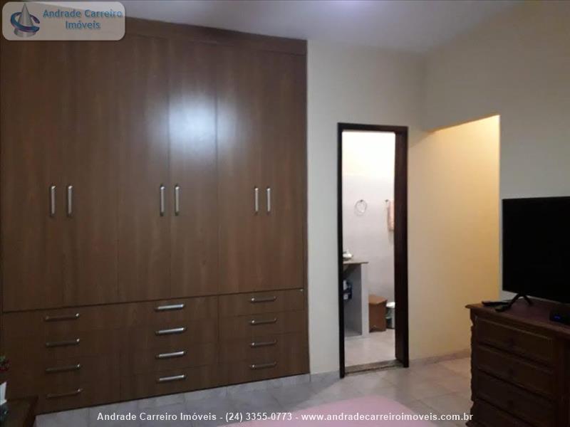 Casa a Venda no Jardim Tropical - Campos Elíseos em Resende