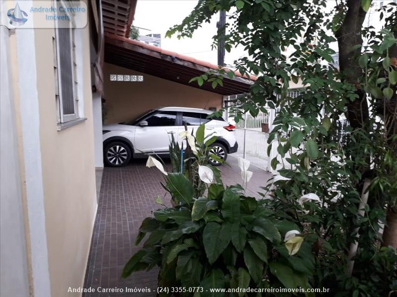 Casa a Venda no Jardim Tropical - Campos Elíseos em Resende