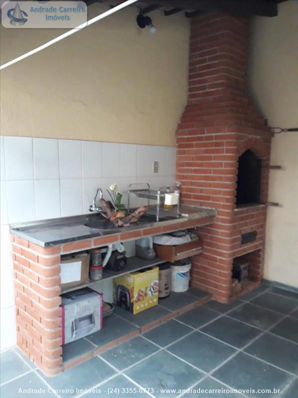 Casa a Venda no Jardim Tropical - Campos Elíseos em Resende