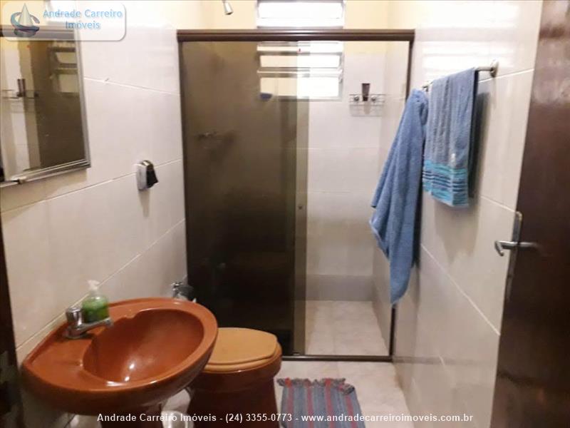 Casa a Venda no Jardim Tropical - Campos Elíseos em Resende