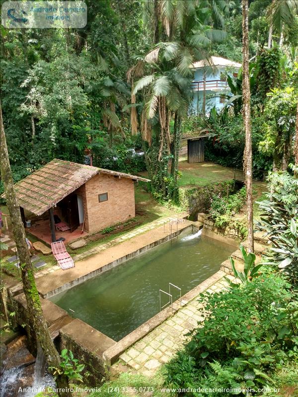 Terreno a Venda no Penedo em Itatiaia