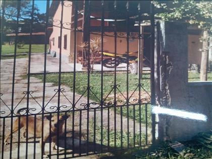 Casa à Venda