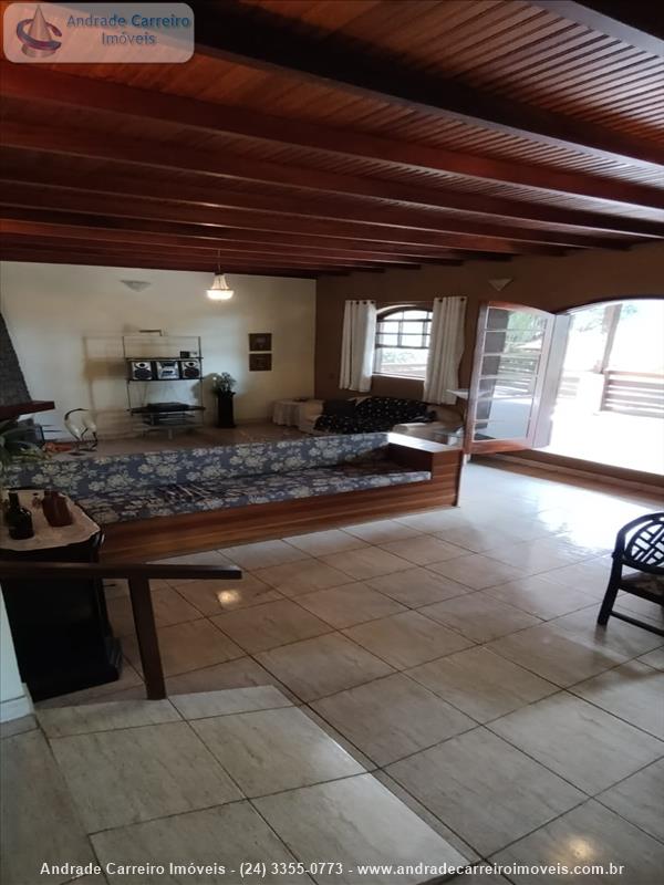 Casa a Venda no Jardim Martineli em Itatiaia