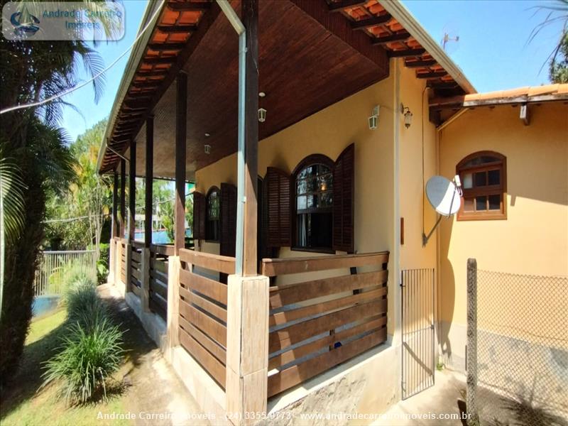Casa a Venda no Jardim Martineli em Itatiaia