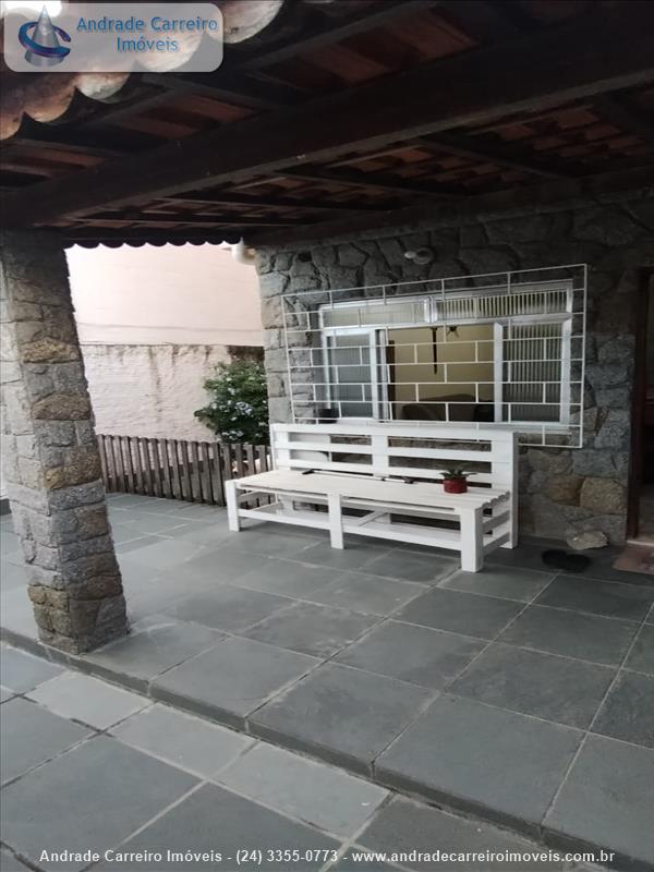 Casa a Venda no Jardim Itatiaia em Itatiaia
