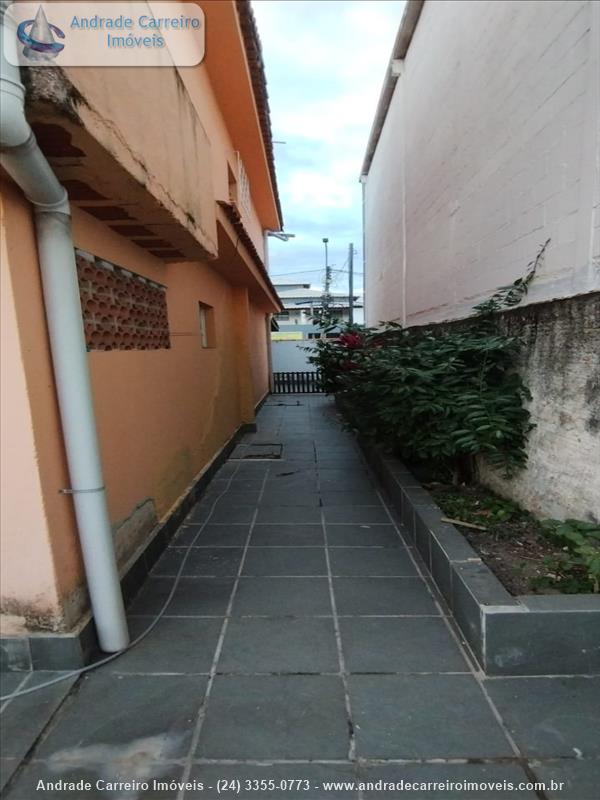 Casa a Venda no Jardim Itatiaia em Itatiaia