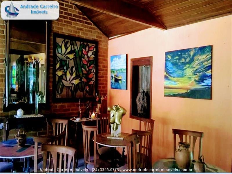 Casa comercial a Venda no Penedo em Itatiaia