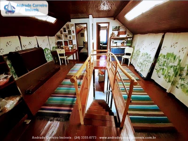 Casa a Venda no Penedo em Itatiaia