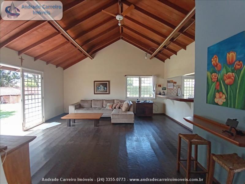 Casa a Venda no Jardim Martineli em Itatiaia