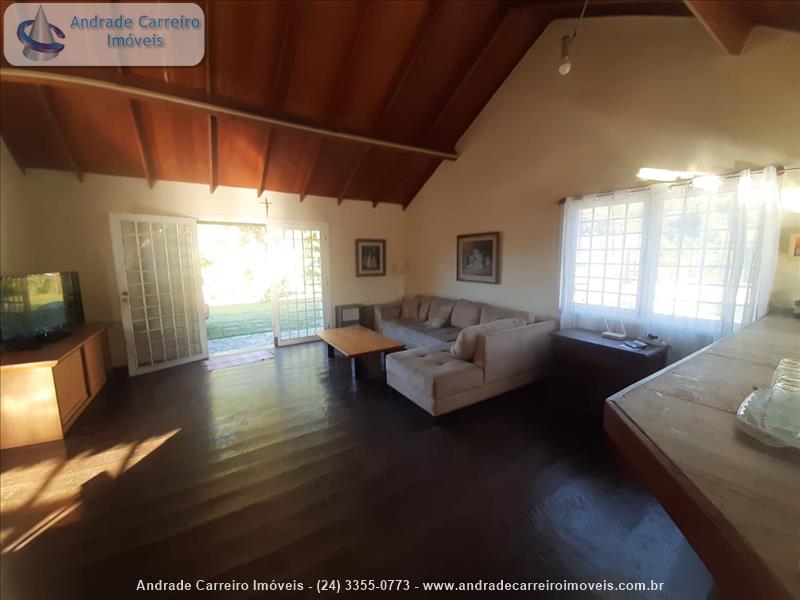 Casa a Venda no Jardim Martineli em Itatiaia