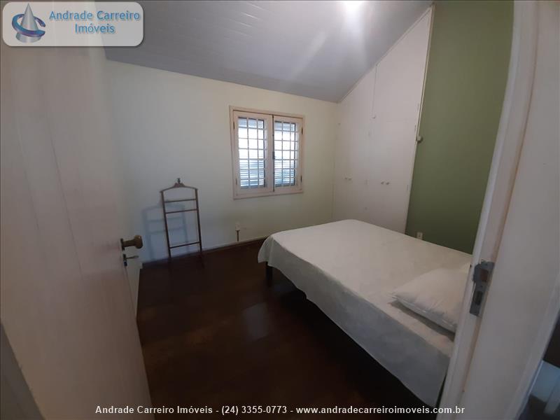 Casa a Venda no Jardim Martineli em Itatiaia