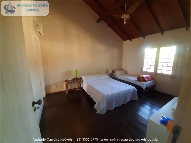 Casa a Venda no Jardim Martineli em Itatiaia