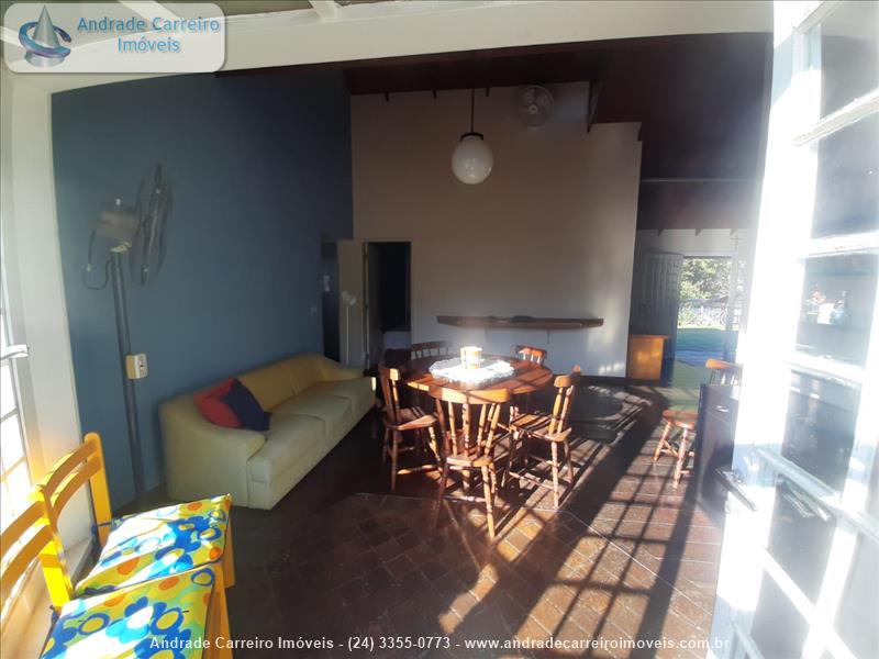 Casa a Venda no Jardim Martineli em Itatiaia