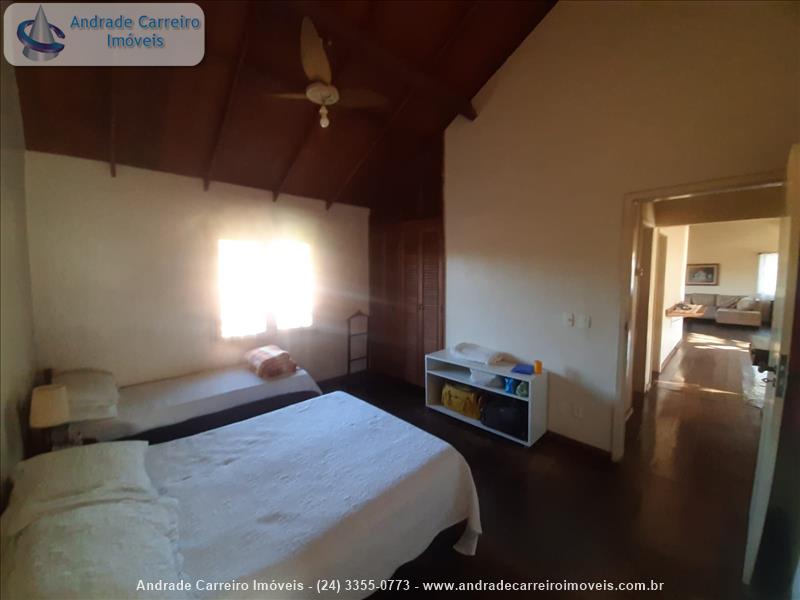 Casa a Venda no Jardim Martineli em Itatiaia