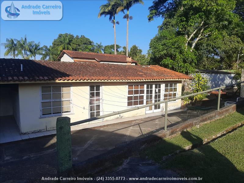 Casa a Venda no Jardim Martineli em Itatiaia