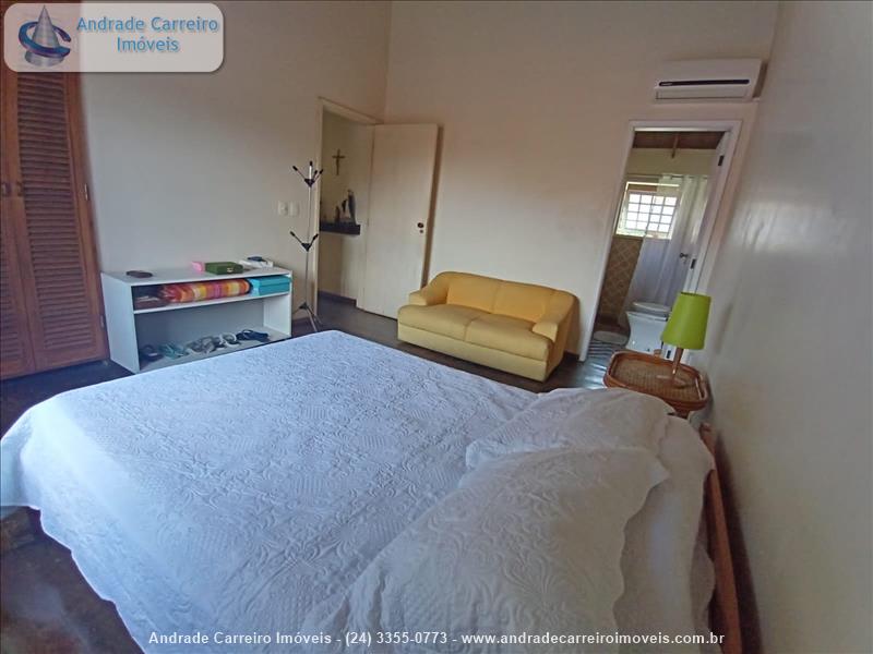 Casa a Venda no Jardim Martineli em Itatiaia