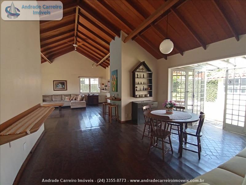 Casa a Venda no Jardim Martineli em Itatiaia