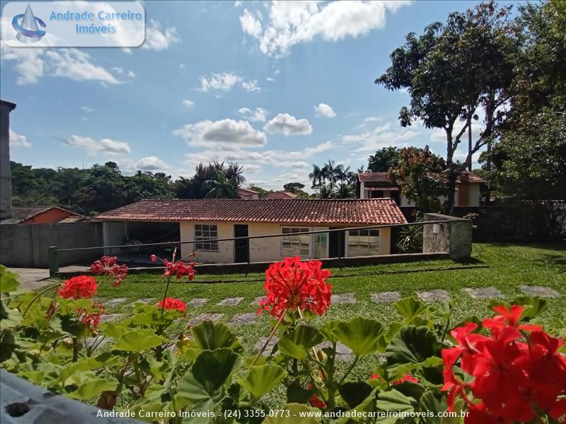 Casa a Venda no Jardim Martineli em Itatiaia