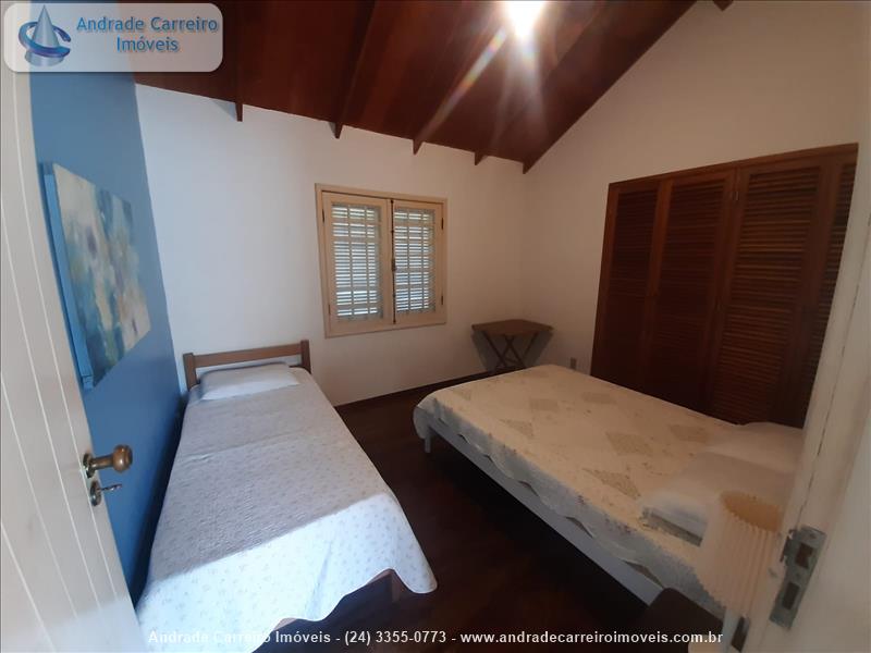 Casa a Venda no Jardim Martineli em Itatiaia
