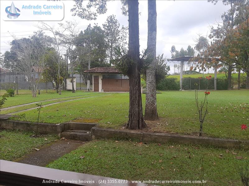 Casa a Venda no Jardim Martineli em Itatiaia