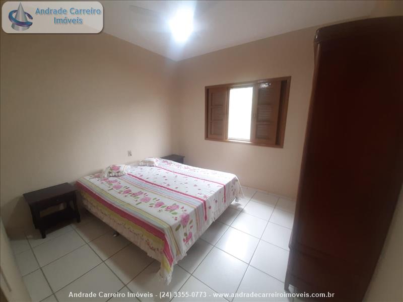 Casa a Venda no Jardim Martineli em Itatiaia