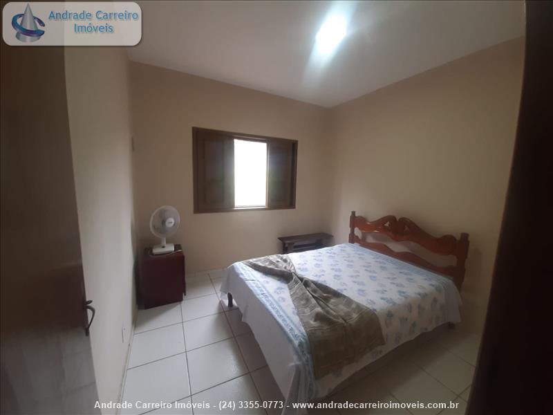 Casa a Venda no Jardim Martineli em Itatiaia