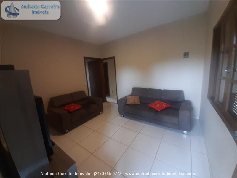 Casa a Venda no Jardim Martineli em Itatiaia