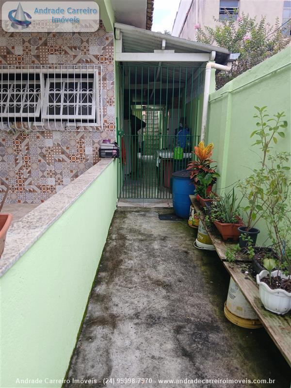 Casa a Venda no Santa Cecília - Manejo em Resende
