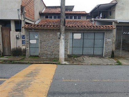 Casa à Venda