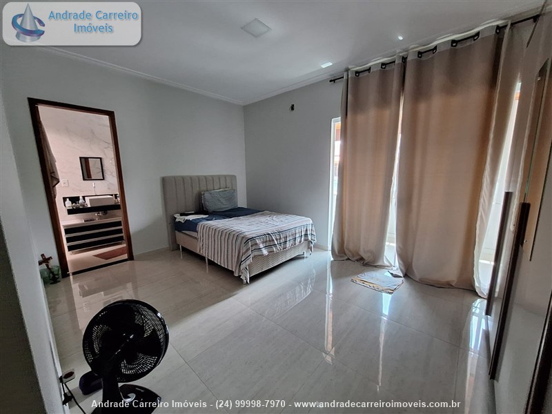Casa a Venda no Parque Ipiranga II em Resende