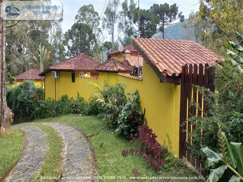 Casa em condomínio a Venda no Distrito de Engenheiro Passos em Resende