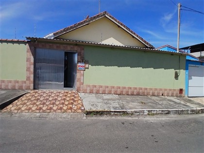 Casa à Venda