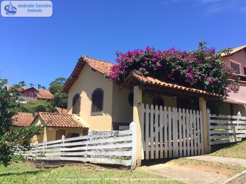 Casa a Venda no Centro (Ipiabas) em Barra do Piraí