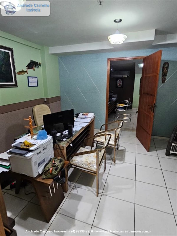 Loja para Venda ou Alugar no Aterrado em Volta Redonda